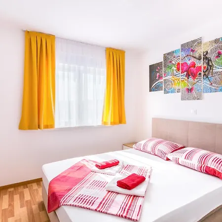 Dragan K2 - A1 First Floor - Mpolo Apartment