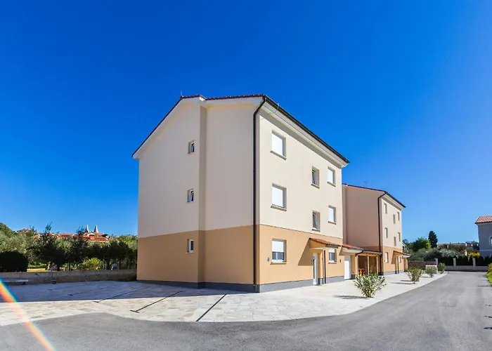 Dragan K2 - A1 First Floor - Mpolo * Medulin