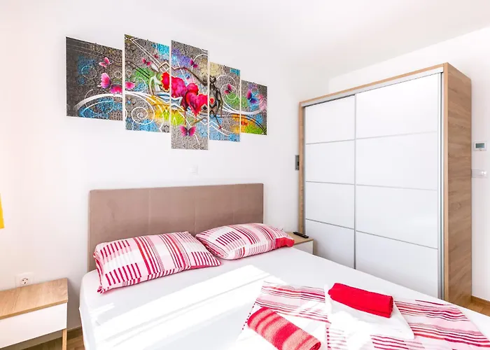 Dragan K2 - A1 First Floor - Mpolo Apartment