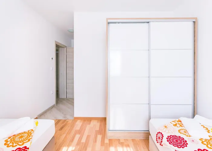 Apartment Dragan K2 - A1 First Floor - Mpolo