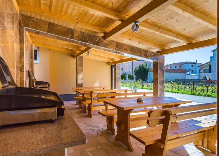 Dragan K2 - A1 First Floor - Mpolo Apartment *