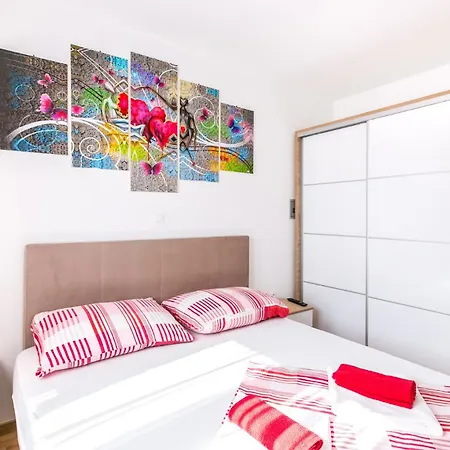 Dragan K2 - A1 First Floor - Mpolo Apartment