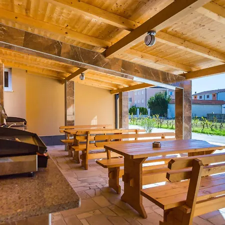 Dragan K2 - A1 First Floor - Mpolo Apartment *