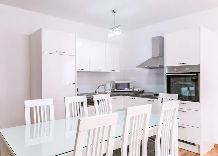 Dragan K2 - A1 First Floor - Mpolo